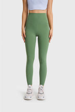 Women’s High-Waisted Gray Athletic Leggings with Comfortable Elastic Waistband Green