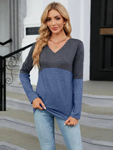 Women’s long sleeve two-tone V-neck T-shirt in color-block design