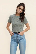 Women’s solid color round neck olive green short-sleeve t-shirt with moderate stretch