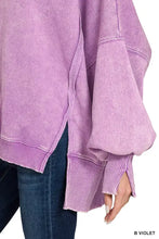 Soft lavender zenana acid washed fleece sweatshirt with oversized fit ribbed cuffs and side slit acid washed batwing design