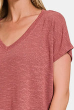 Zenana reddish-pink V-neck short sleeve crop t-shirt
