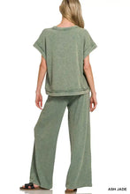 Zenana short sleeve tee and wide-leg pants set back view